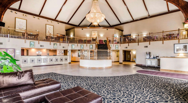 Quality Inn & Suites Carthage near Precious Moments Chapel, Prenota Hotel Carthage Ozark