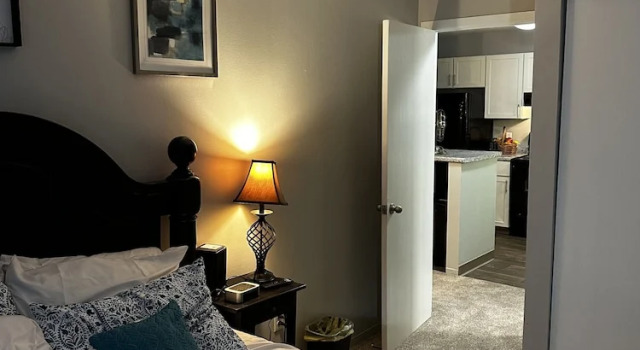 Номер Royal Glamorous 2B2BA with patio views and gym