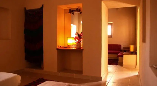 Badawiya Hotel (فندق البدوية), Prenota Hotel Qasr al Farafirah New Valley