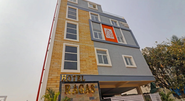 Capital O 78864 Hotel Ragas