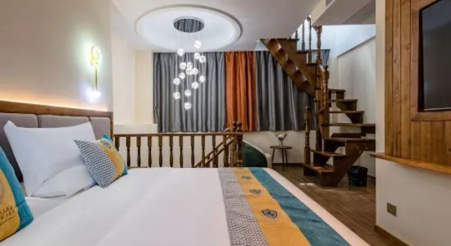 Люкс с 2 комнатами с красивым видом из окна Floral Lux Hotel·Yu Homestay (Dalian Hongqigu Branch)