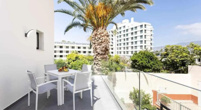 Апартаменты SUNNY ISLAND LAGO MARTIANEz 4