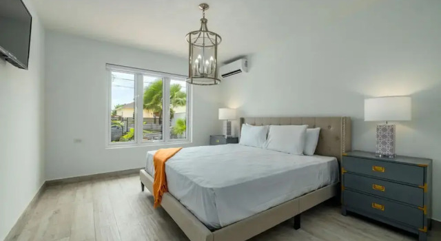 NEW 5BR Villa w Privatepool 3min to Eagle Beach, Забронировать Вилла Ораньестад Аруба