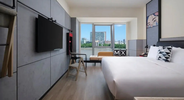Двухместный номер Standard с видом на реку Moxy Ningbo Old Bund