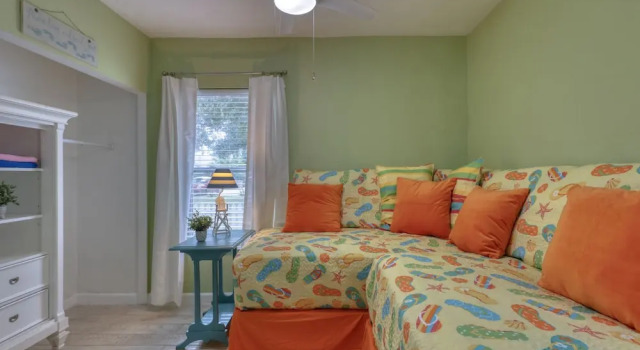 Семейный коттедж BeachTrail Lodging