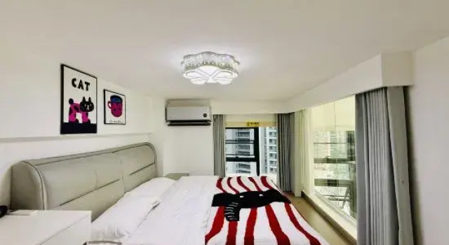 Шестиместный люкс с 3 комнатами Yicheng Misu Hotel (Xujiapeng Subway Station Branch)