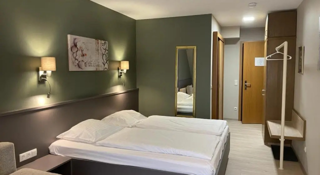 Четырёхместный номер Standard Hotel-Restaurant Zur Mühle