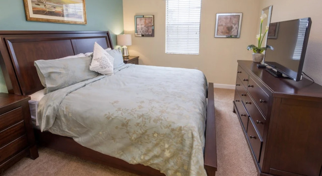 Disney Daze Villa - 5 bed Windsor Hills pool home, Buchen Sie Villa Hotels in Four Corners mit Pool, Schwimmbad
