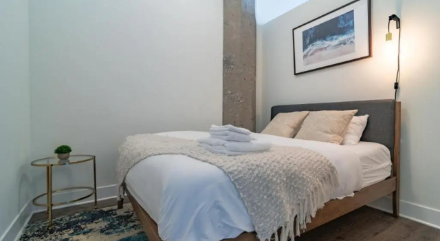 McCormick Place 3br-2ba luxury Family Heaven with optional parking for 6 guests