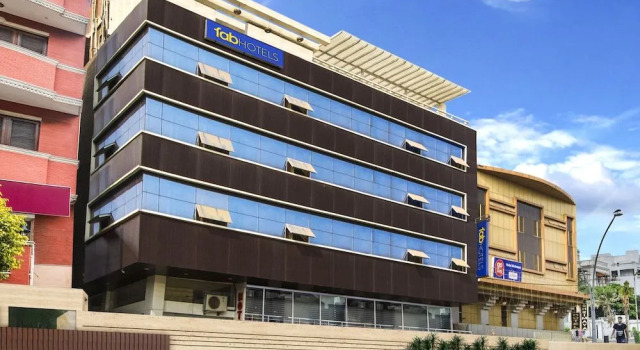 FabHotel Siya Palace