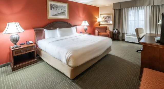 Номер Standard The Elms Hotel
