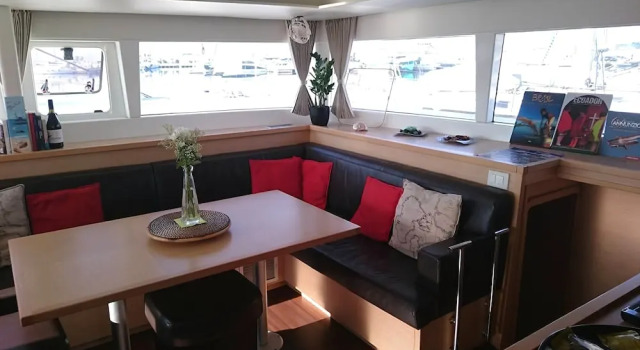 Catamarano Mauticat Boat & Breakfast, Book Hotel Hotels in Abruzzo with Parking, Parking