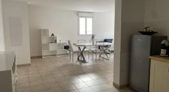biguglia t3 de charme, Varaa Hotelli  
