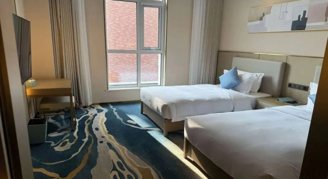 Номер Standard с видом на бассейн Wyndham Garden Rizhao Donggang Resort