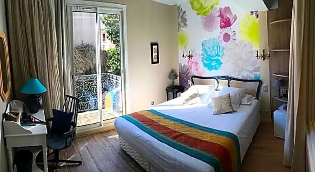 Номер Privilege с балконом Hôtel La Casa Pairal