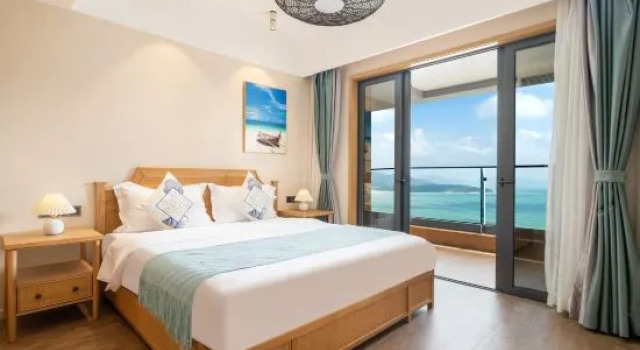Люкс с 3 комнатами с видом на море Wanning Sun Moon Bay Sea View Time Hotel