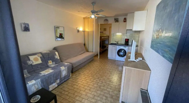 Appartement Le Grau-du-Roi, 1 pièce, 4 personnes - FR-1-250-140, Book Apartment Hotels in Camargue with a Pool, Swimming Pool