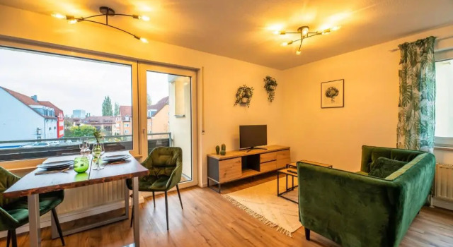 Exklusiv & Zentral: 1-Zi. Apartment mit Balkon Stellplatz, Varaa Huoneisto Hotellit Baijeri pysäköinnillä, Pysäköinti
