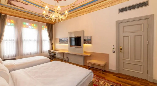 Трёхместный номер Deluxe Blue Gilroy Hotel