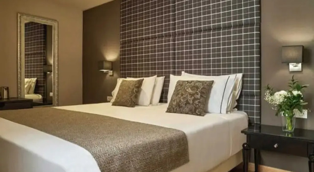 Номер Comfort Hesperia Barcelona Barri Gòtic