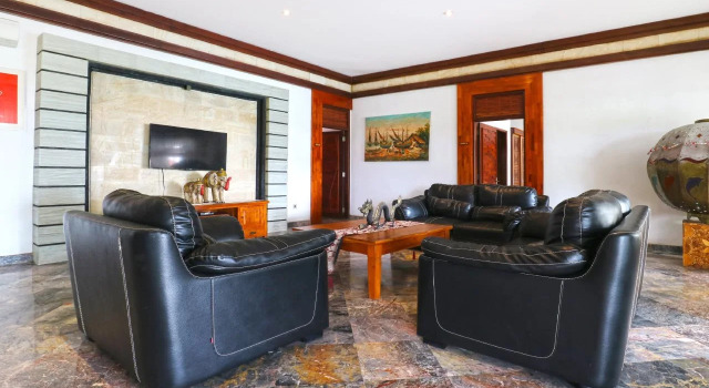 Grand Ocean Villa, Rezervovat Vila Hotely v Bali se snídaní, Snídaně