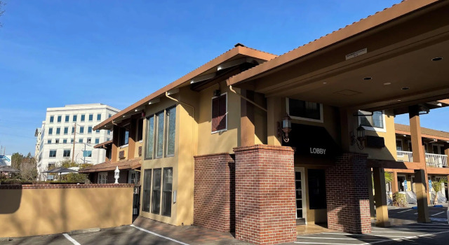 Номер Standard SureStay Plus Hotel by Best Western Mountain View