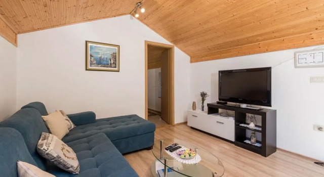 Awesome Home in Moscenicka Draga With Outdoor Swimming Pool, Wifi and 3 Bedrooms