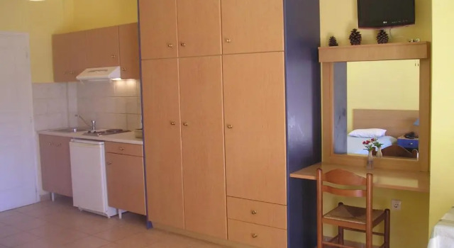 Студия Nikolaos Studios Skala