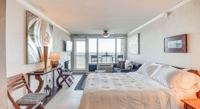 Апартаменты Daytona Beach Retreat: Beach Access!