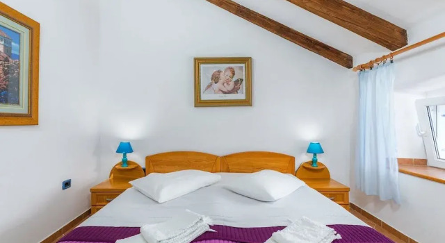 Holiday Home Near Beach in Croatia, Prenota Appartamento Hotel a Isole Quarnerine con parcheggio, Parcheggio