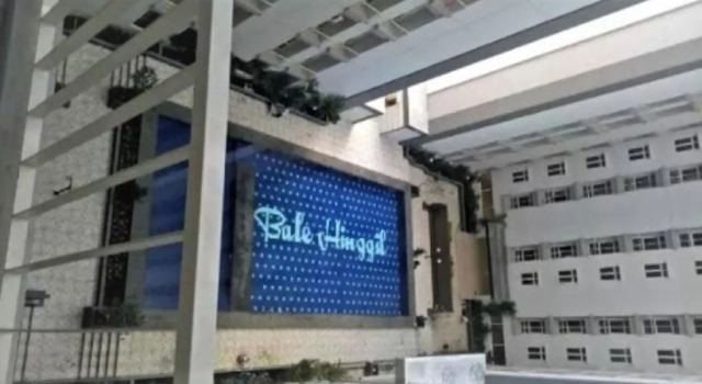 New Apartement Bale Hinggil by Prafi