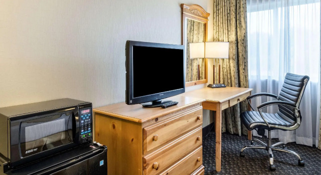 Четырёхместный номер Standard Clarion Inn Seekonk - Providence