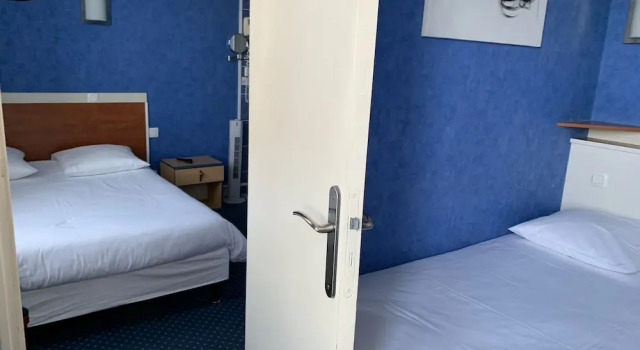 Четырёхместный номер Standard Hotel Anne De Bretagne BLOIS