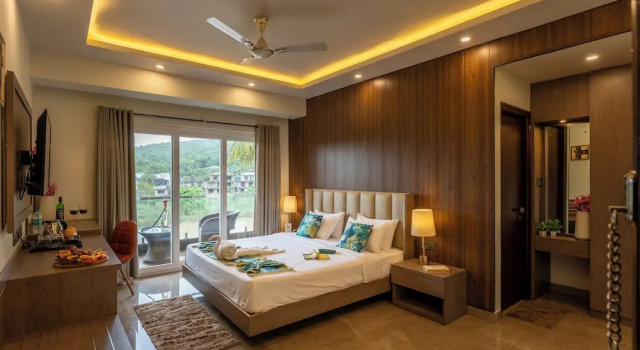 Номер Luxury The Eden Inn By The Saga Stays
