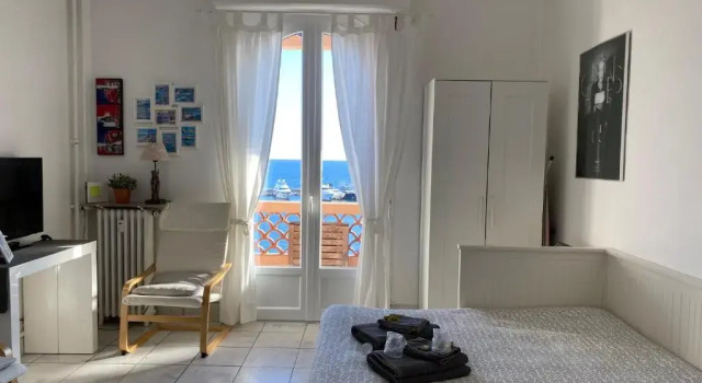Студия Amazing View Port Golfe-Juan and Garage