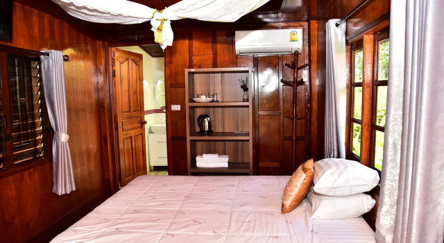 Thai House Resort, Забронировать Курортный отель Пранбури провинция Прачуапкхирикхан
