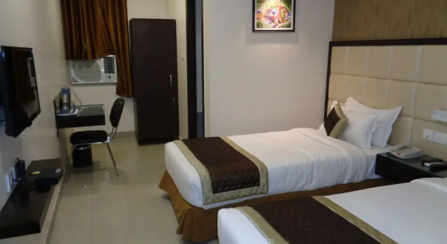 Номер Deluxe The AVR Hotels & Banquets