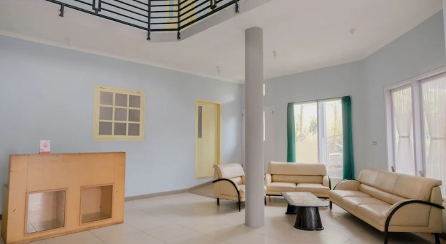 Oyo1509 Candi Panggung Family Guesthouse