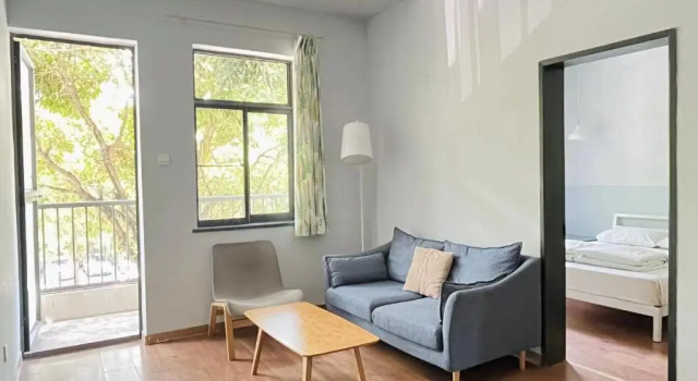 Апартаменты с 2 комнатами Shenzhen Loft Youth Hostel