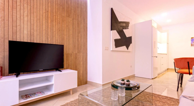 Luminous 1 Bedroom Apartment in the Heart of Seville. Murillo V, Забронировать Апартаменты/квартира Севилья провинция Севилья, рядом с La Torre de Don Fadrique