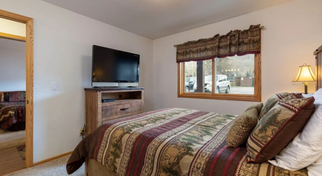 113 Cinnamon Ridge 2 Bedroom Condo by RedAwning