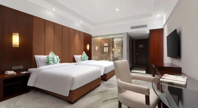 Двухместный номер Deluxe с видом на сад Wyndham Garden Qianjiang Downtown