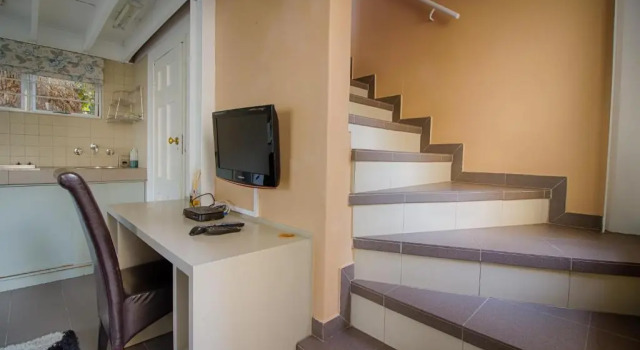 Студия Musgrave Avenue Guest Lodge