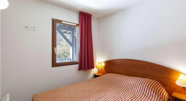 Appartement La Mongie, 3 pièces, 7 personnes - FR-1-404-248, Забронировать Апартаменты/квартира Отели Tourmalet Ski Resort с парковкой, Парковка