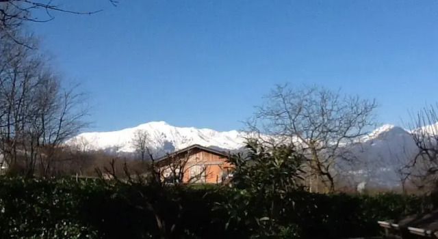 Villa Rosanna, Prenota Villa Ville a Colico, Villa