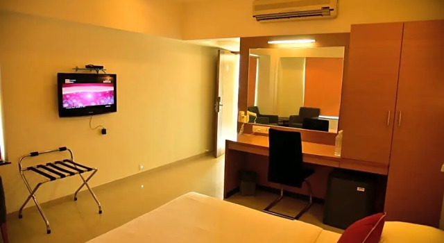 Двухместный номер Standard Hi 5 Hotel & Experience