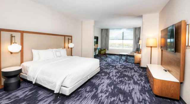 Двухместный люкс Fairfield Inn & Suites by Marriott Ottawa Airport