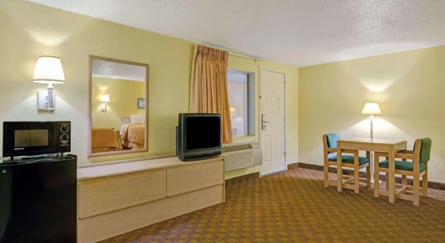 Полулюкс White Rock Inn