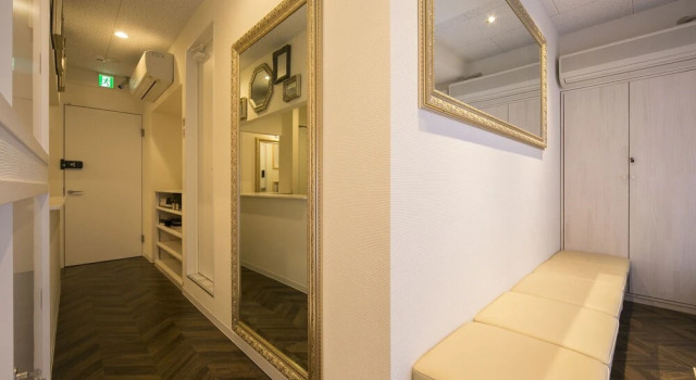 The Wardrobe Hostel Wonder, Book Hostel Hostels in Minato, Hostel