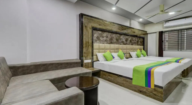 Двухместный номер Deluxe Treebo Sahara Suites 750M From St Johns Medical College And Hospital